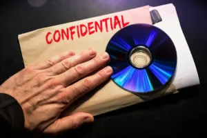 confidential-cd-hand-envelope-secure